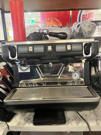 Кофемашина в паре с кофемолкой