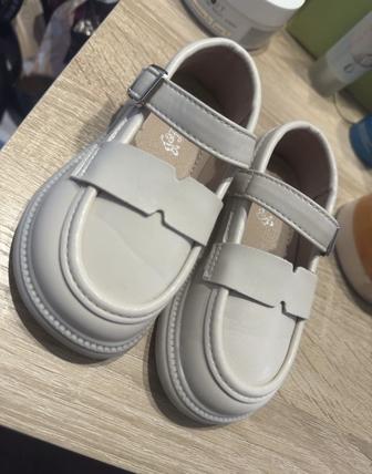 Босоножки 23 размер