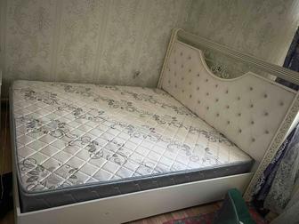 Спальный с тумбами