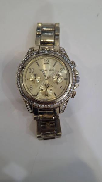 Женские часы