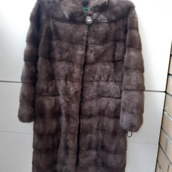 Продаю норковую шубу