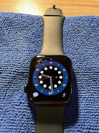 Apple Watch SE 44 mm 2023