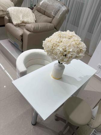 Сдается место для мастера маникюра