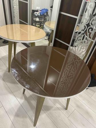 Продам столы 2 шт диаметр 90 см