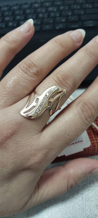 Золотое кольцо 18 5, 19 размер, 585 проба, фианит, Россия