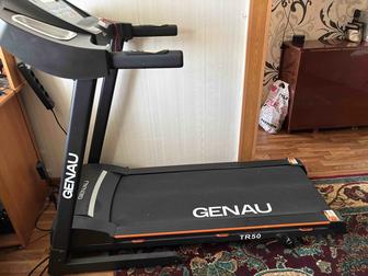 Продам беговую дорожку Genau tr50