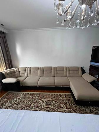 Продам диван угловой 4.2 метра