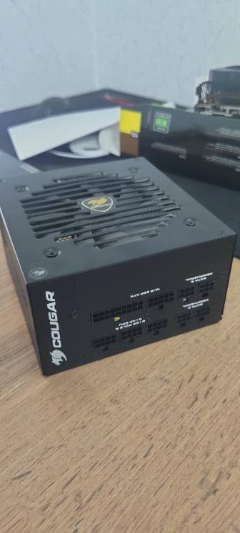 Модульный блок питания для ПК Cougar 650w (комплектующие)