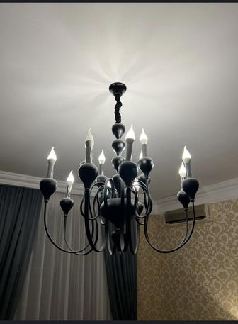 Люстра 12-рожковая большая