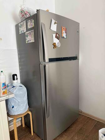 Продается холодильник LG б/у