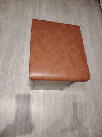 Продаются Пуфики-табурет, стол, стулья, комод, Эканом панели и тд