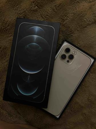 Продаю Айфон 12 про Макс