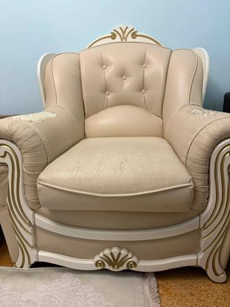 Кресло кожанный