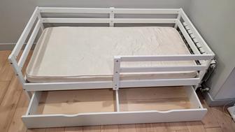 Продам детскую кроватку