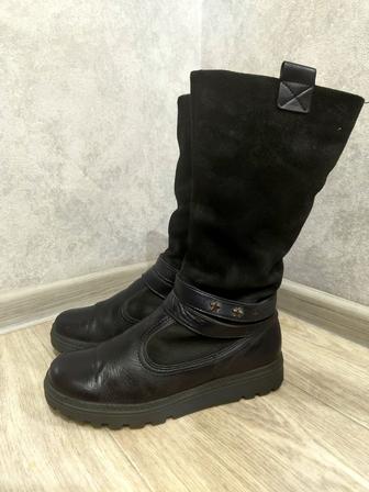 Сапоги зимние из натуральной кожи фирма Лель размер 37
