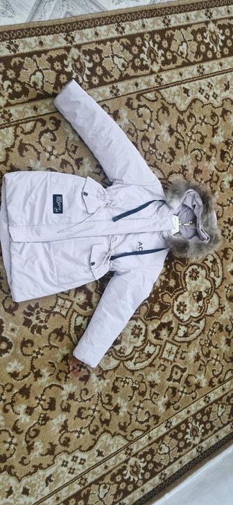 Продам куртку на девочку осень-зима