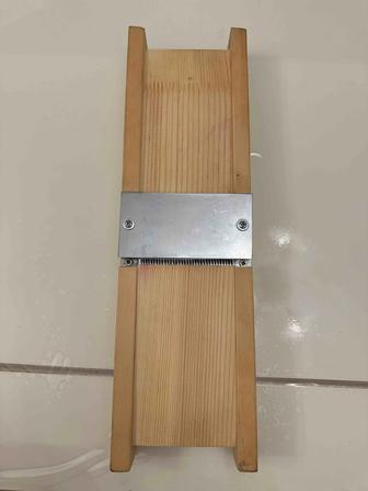 Терка для корейской моркови