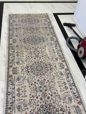 Продам ковровую дорожку