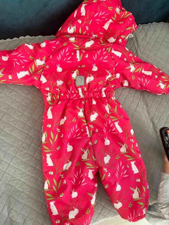 Продам комбинезон на девочку