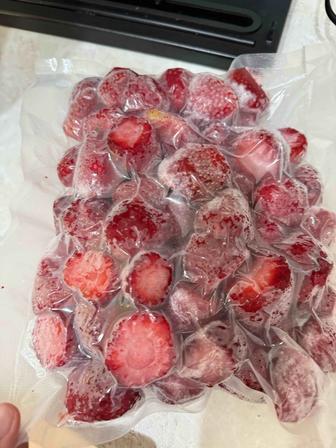 Продам свеже замороженную клубнику!
