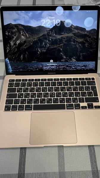 Продам MacBook Air13 2020