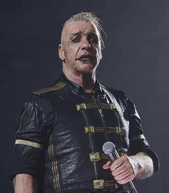 Билет на концерт.