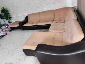 Большой мягкий диван