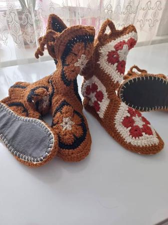 Сапожки вязанные