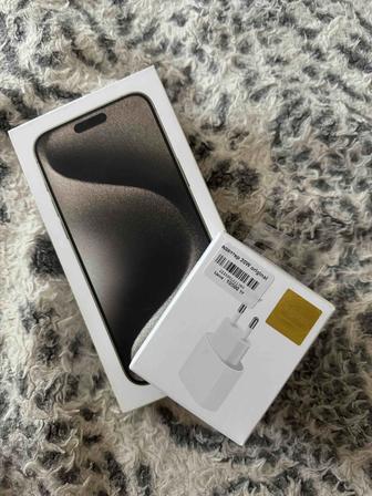 Продам Iphone 15 pro max 256 gb