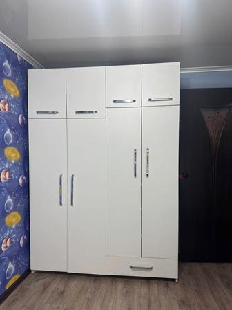 Шифоньер белый