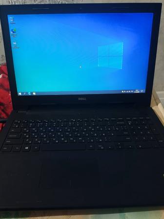 Dell Inspiron 15 ноутбук в хорошем состоянии