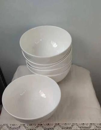 ПРОДАМ ДЁШЕВО пиалу, глубокую, большую, 8х9х16см (600мл), Фарфор, НОВАЯ