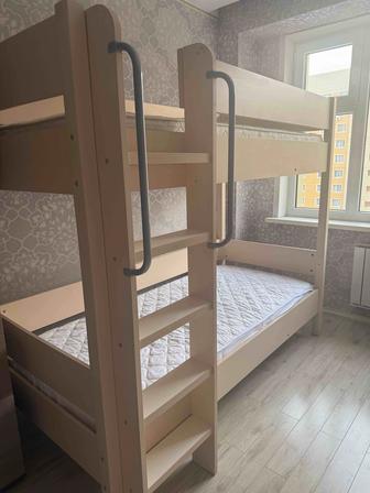 Продам двухъярусную кровать