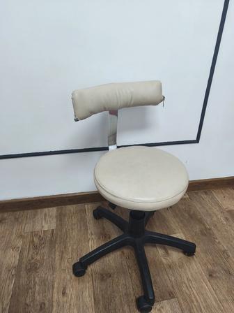 Продам кресло мастера