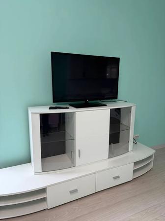 Продам горку в гостиную