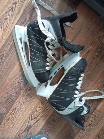 Продам коньки мужские