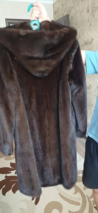 Продам норковую шубу