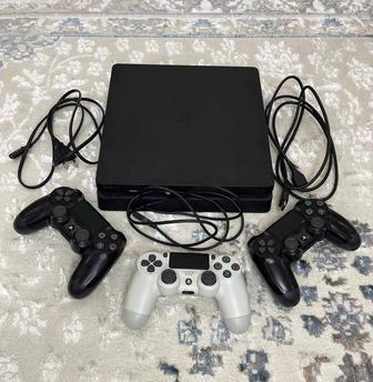 Продам PS4 Slim 1TB со всеми комплектами