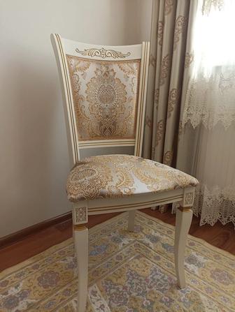 Коллекция стульев из бука