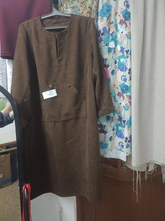 Платье из вельвета новое