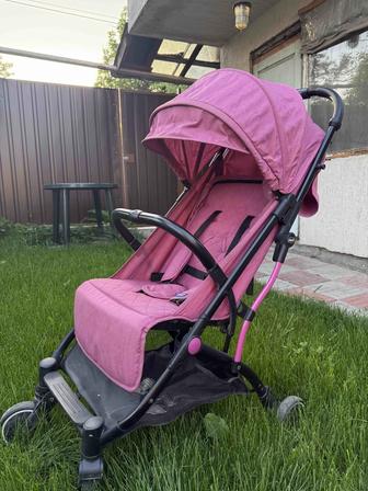 Продам детскую прогулочную коляску