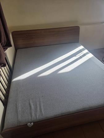 Продам кровать