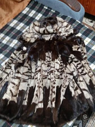Продам норковую шубу есть дефект на фото видно