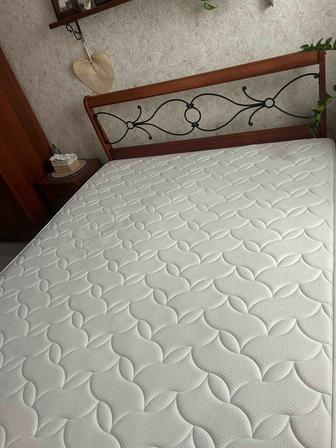 Кровать двухспальная