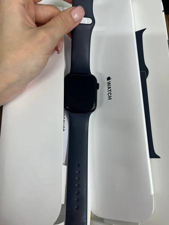 Продаю часы Apple Watch 8 серий