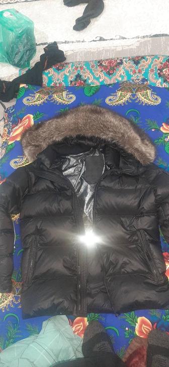 Продам куртку зимний пуховик почти новый размер 50 52