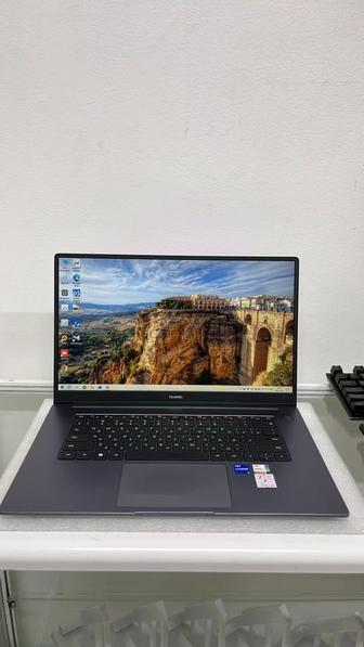 Huawei i5-1155G7/8/256