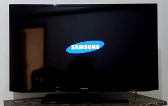 Телевизор Samsung 107 диагональ