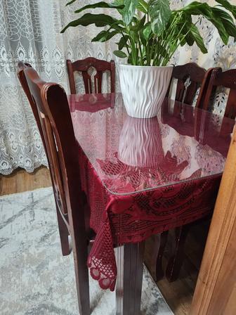 Продам стол 1шт .со стульями 6шт. и стекло и скатерть