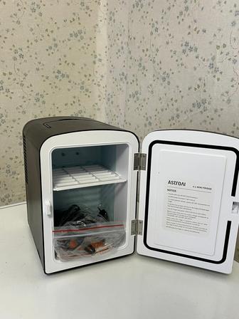 Продам холодильник в авто